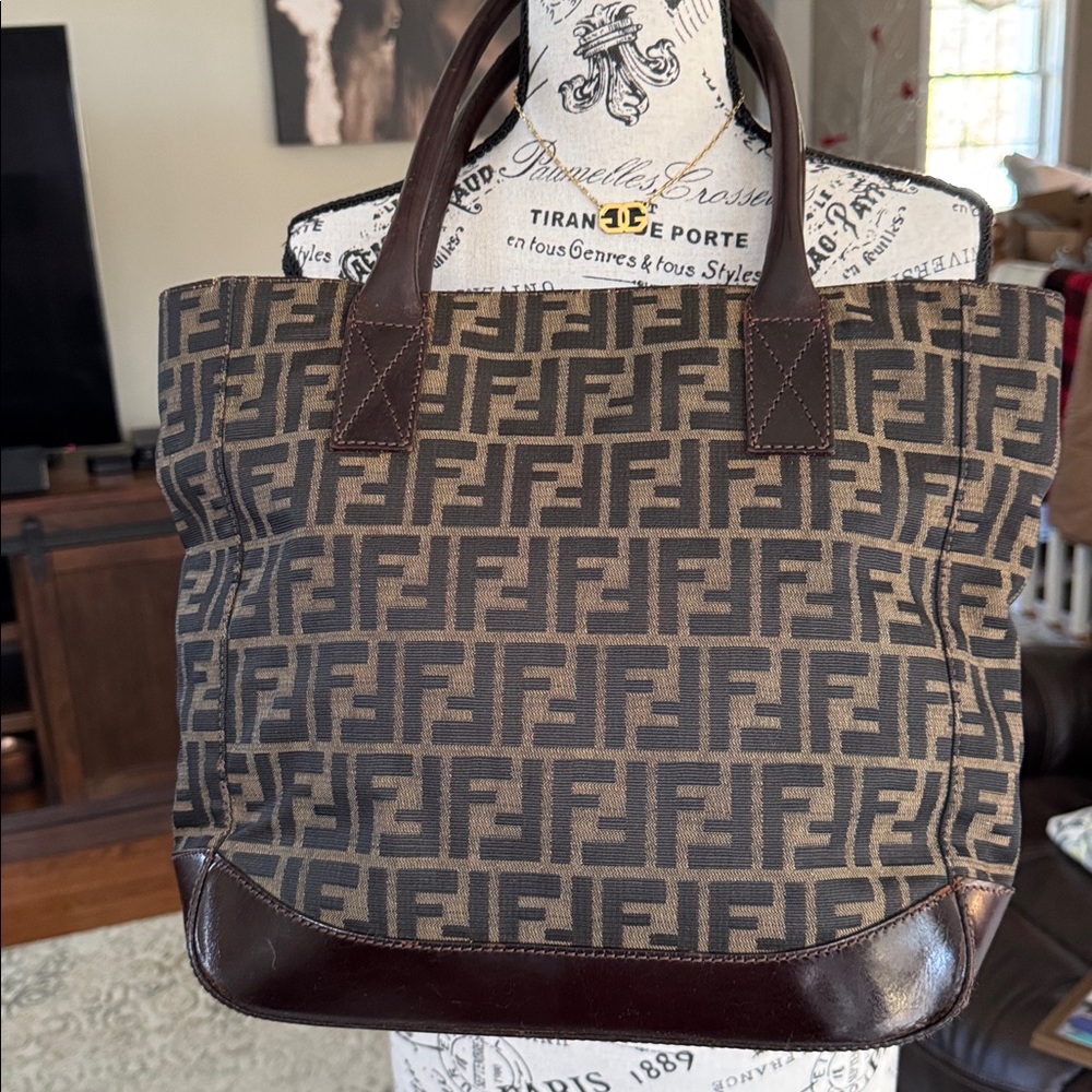 Fendi Zucca Monogram Shoulder Bag - Picture 3 of 17